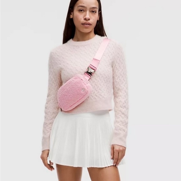 Everywhere Belt Bag Fleece - Pink Tide - Picture 2 of 4